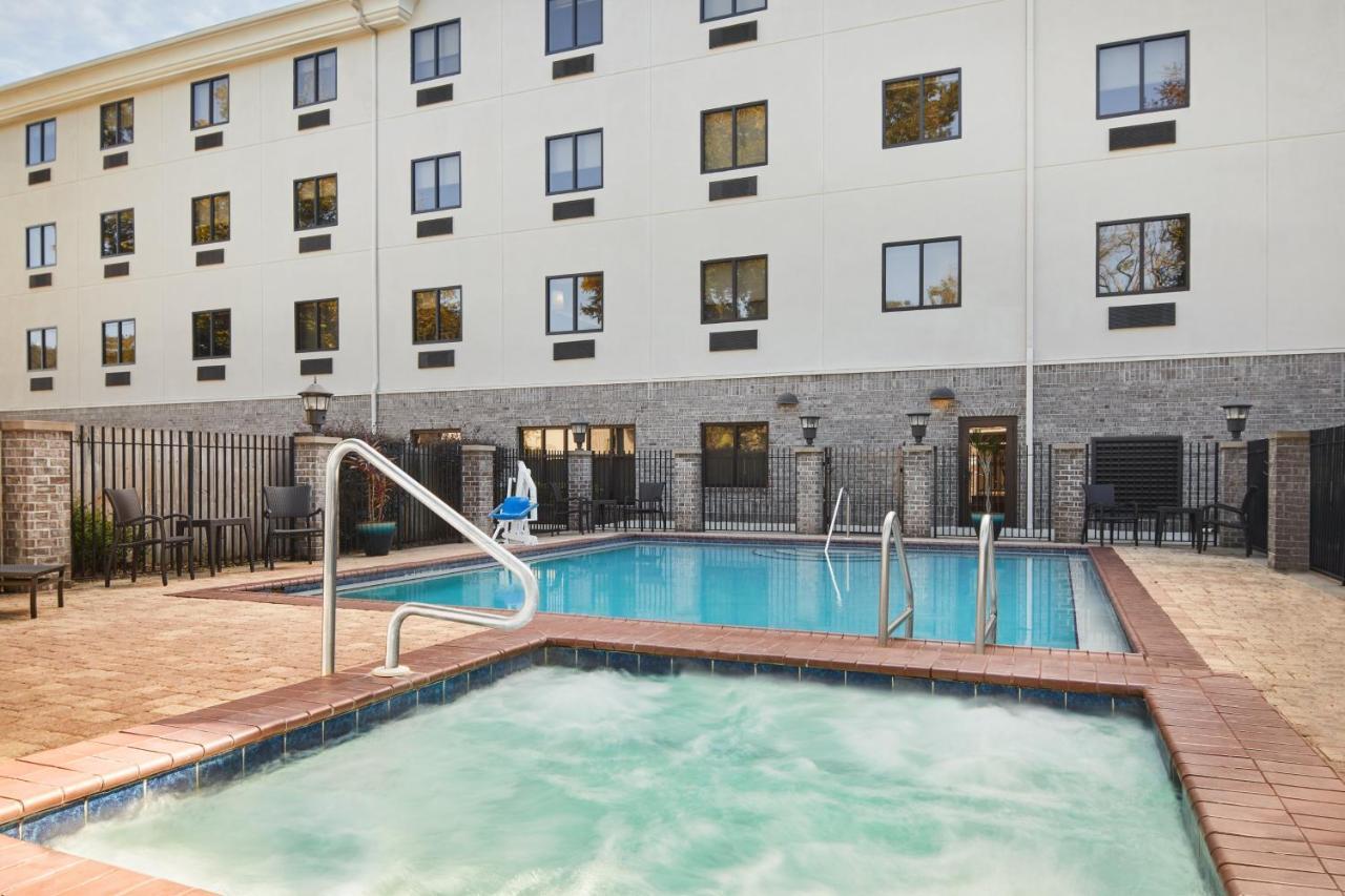 Holiday Inn Express Hotel & Suites Pensacola-West Navy Base By Ihg Beach Haven Exterior photo
