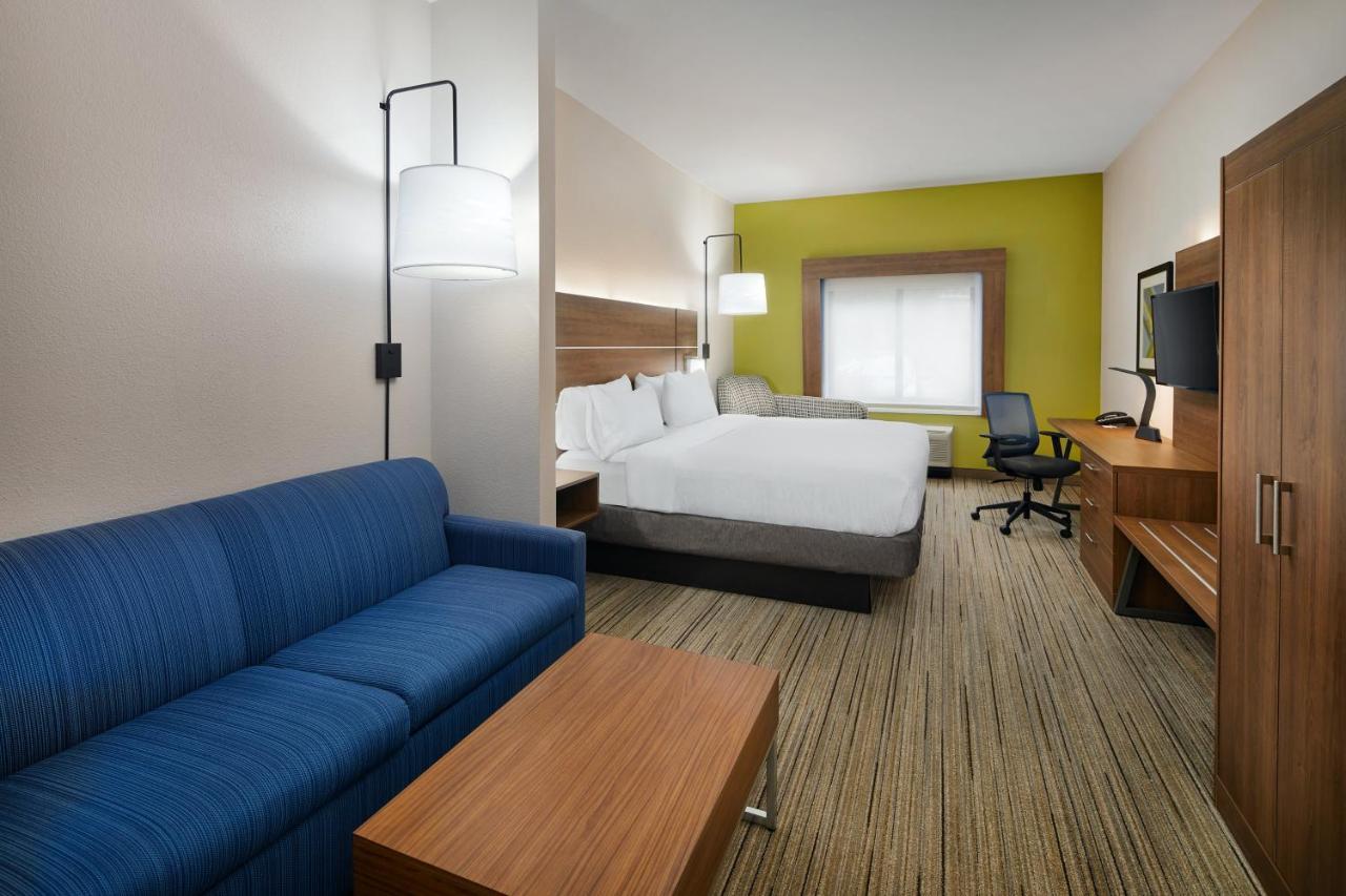 Holiday Inn Express Hotel & Suites Pensacola-West Navy Base By Ihg Beach Haven Room photo