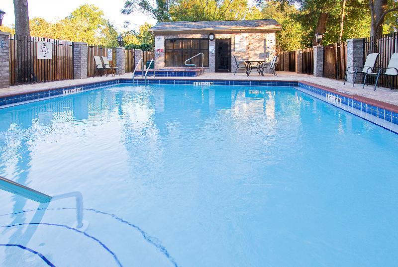 Holiday Inn Express Hotel & Suites Pensacola-West Navy Base By Ihg Beach Haven Exterior photo